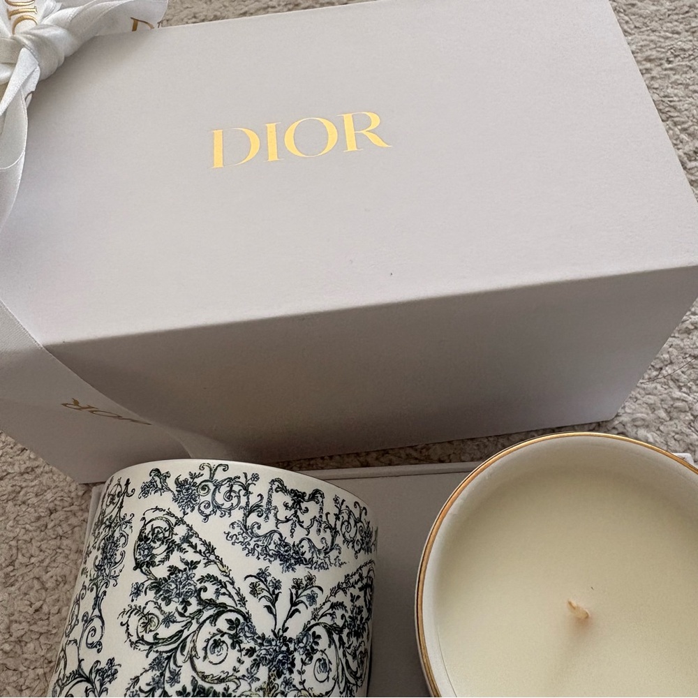 Dior Elegant Blue and White Candle Duo - Picture 7 of 16
